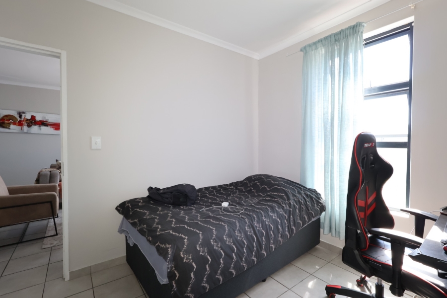 To Let 2 Bedroom Property for Rent in Parklands Western Cape